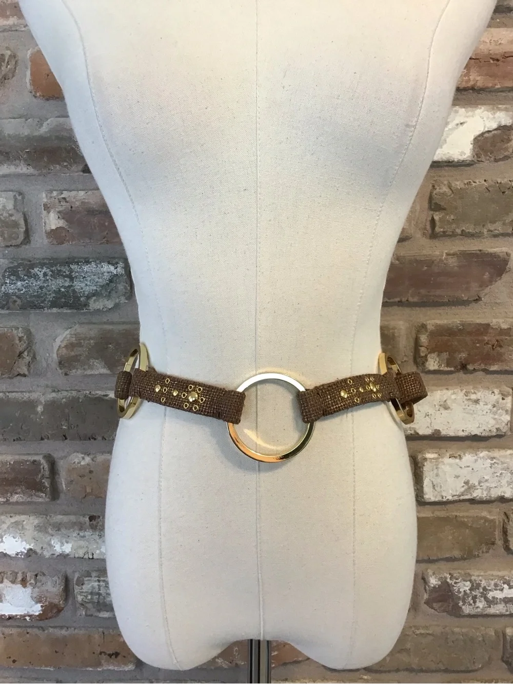 Vintage Women’s Woven Brown Burlap Waist Belt with Gold Ring Accent